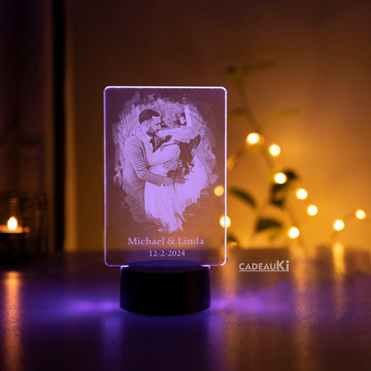 LED Fotolampe mit Foto und Namen in warmem Licht