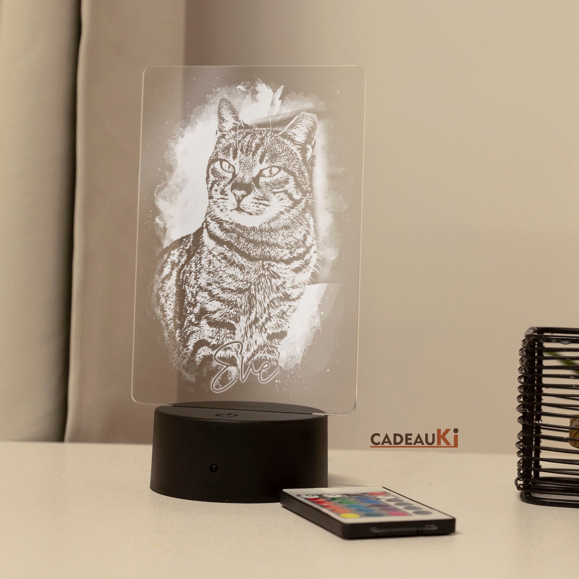Personalisierte LED-Lampe mit Tierfoto in rotem Licht