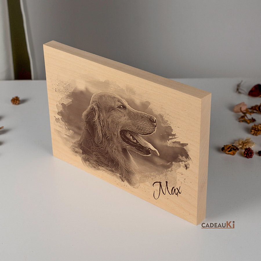 Handgebranntes Hundeportät auf Holzblock – nachhaltiges und persönliches Haustier-Erinnerungsgeschenk.