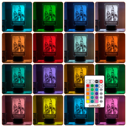 Farbige Beleuchtungsoptionen für personalisierte, gravierte Fotolampen mit Fernbedienung.